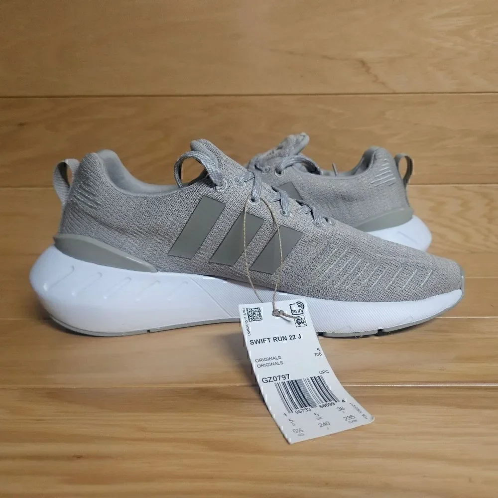 Adidas Swift Run 22 Size 5.5 Youth Kids Sesame White Shoes Sneaker GZ0797